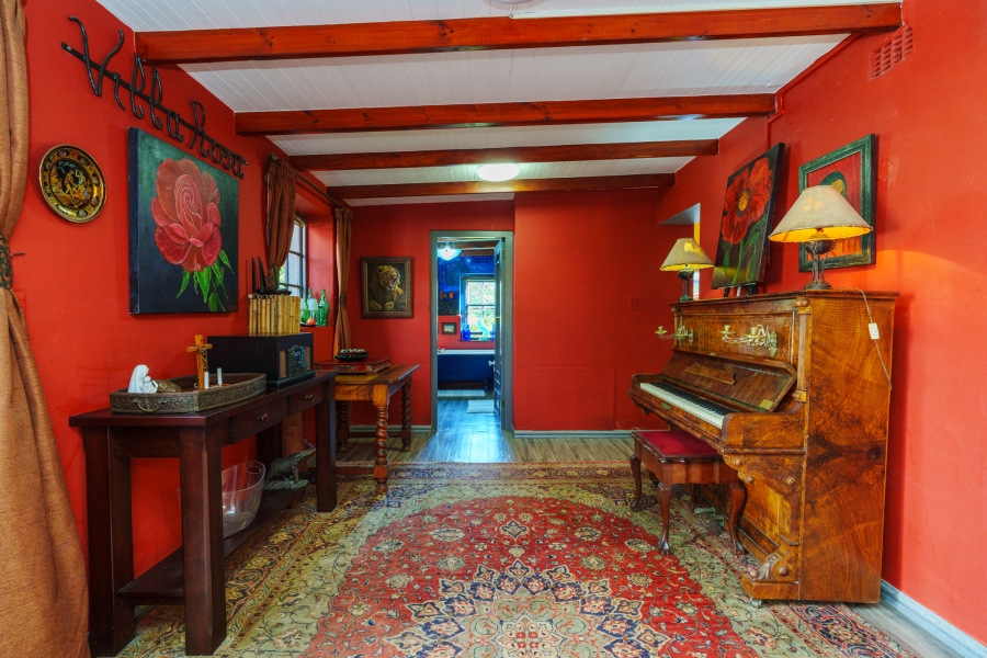 4 Bedroom Property for Sale in Meadowsteads Western Cape